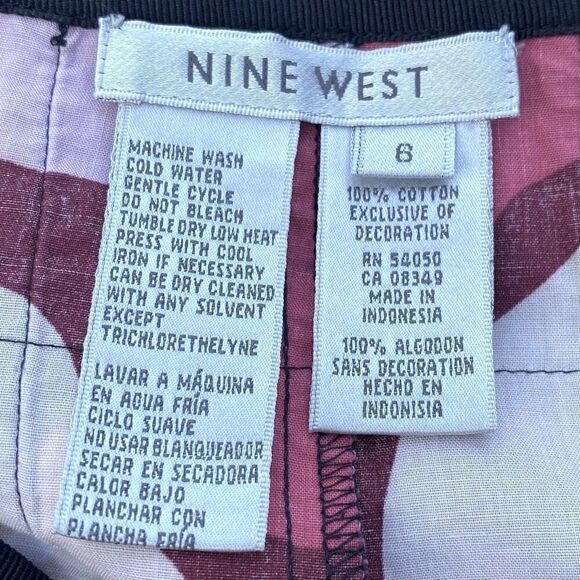 Nine West Women's Multi-Color Floral Print Flat Front Flare Mini Skirt Size 6. V - Picture 3 of 3